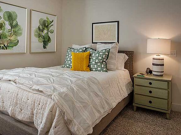 4th image of 2891 Lewis St NW #921