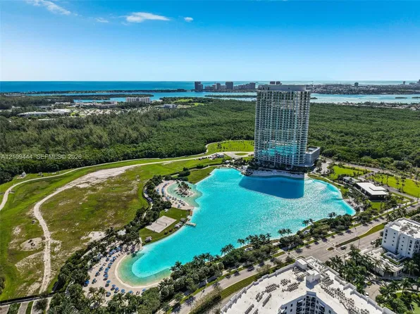 2411 Laguna Cir #2311, Miami, FL 33180