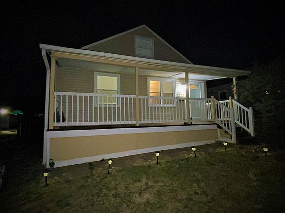 2nd image of 1468 E 22nd Ave