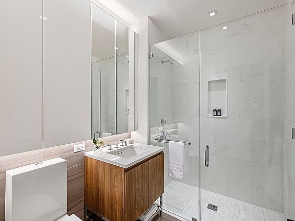 5th image of 196 Orchard St #5-F