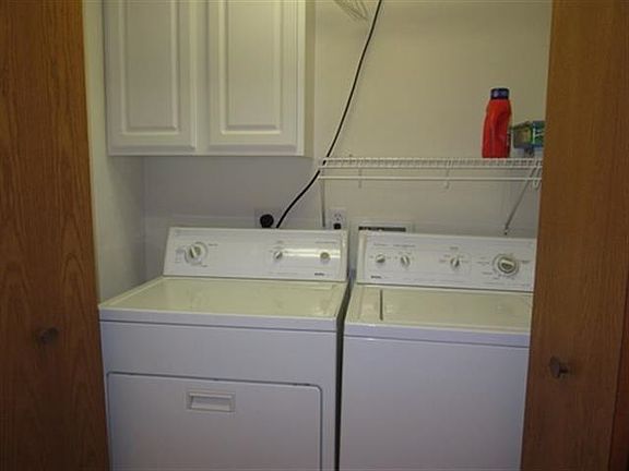 4th image of 4456 Woodgate Dr #7