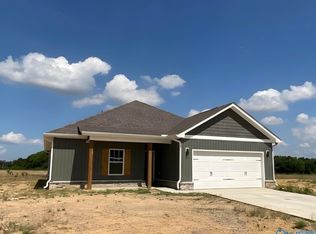 273 Deer Trl, Union Grove, AL 35175