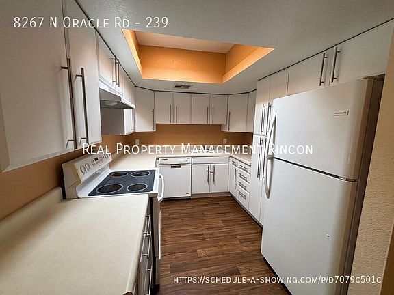 3rd image of 8267 N Oracle Rd