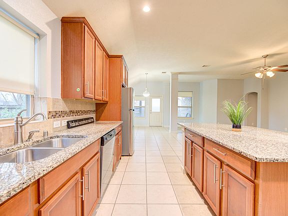 5th image of 3423 Canton Hills Ln