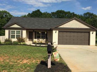 454 Mandys Meadow Dr, Inman, SC 29349