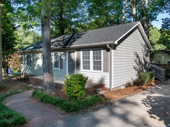 2407 Charlie Tew Ct, Hillsborough, NC 27278