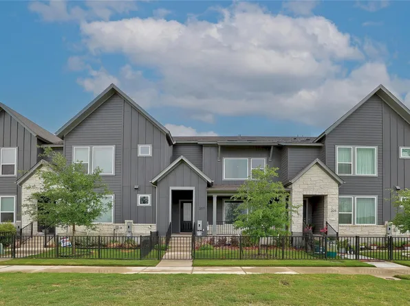 207 Flowers Ave, Hutto, TX 78634