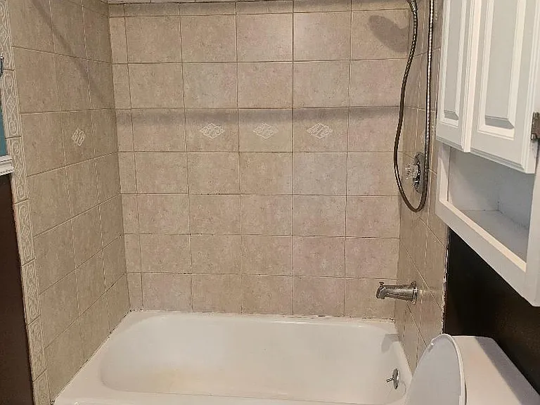 17 Meadow St — Photo 8