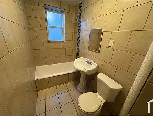 220 Roseville Ave #203 — Photo 4