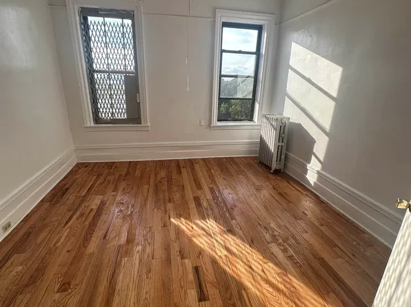 302 72nd Street image 1 of 7
