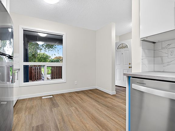3rd image of 15 Trafford Park