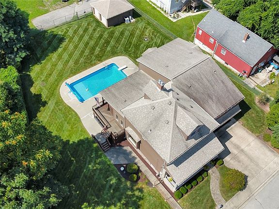 4th image of 908 Cowan Ave