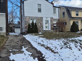 6 Utica Rd, Pontiac, MI 48341