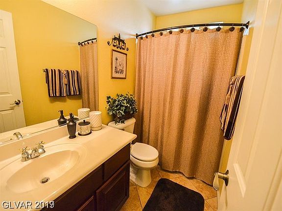 4th image of 3517 Amish Ave #0