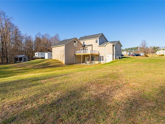 5th image of 8001 Southern Meadows Ct