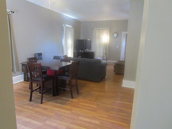 5th image of 621 E Saint Clair St