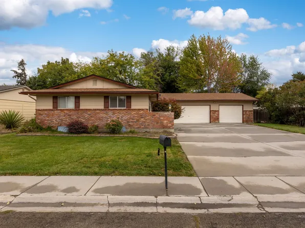 10866 W Sandhurst Dr, Boise, ID 83709