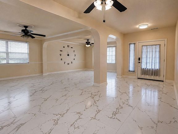 5th image of 10223 Lark Mountain Dr