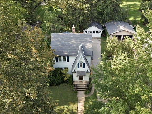 5th image of 108 Morgan St