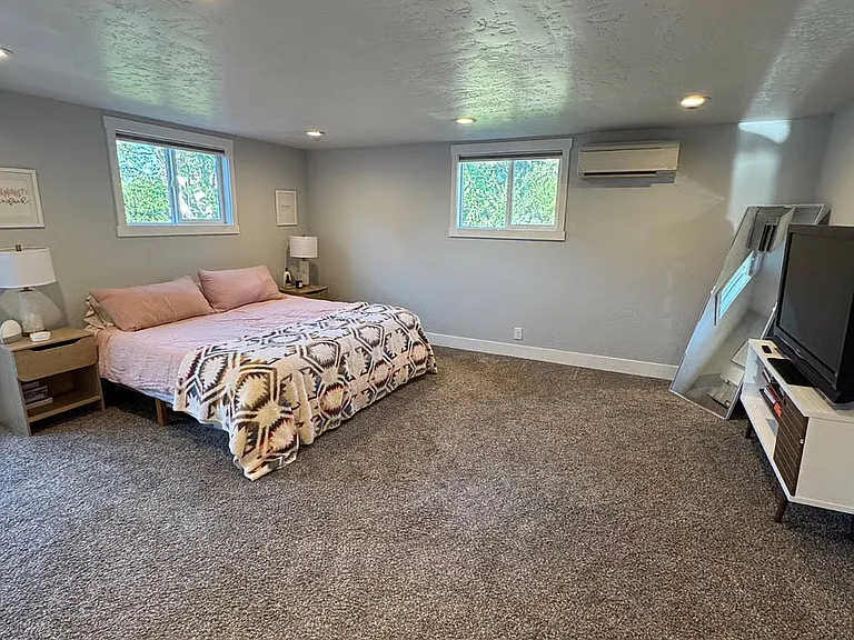2226 S Colorado Ave — Photo 4
