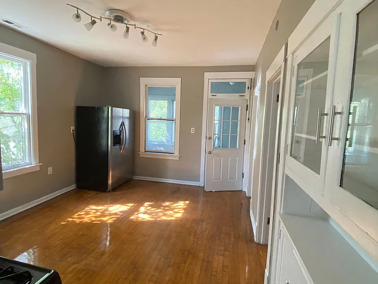 8512 S Muskegon Ave #2 — Photo 8