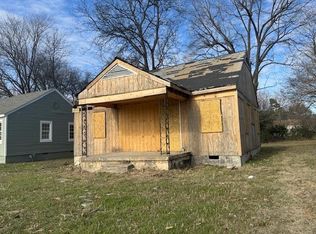 524 Burlington Cir, Memphis, TN 38127