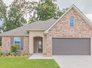 105 Moss Bluff Dr, Carencro, LA 70520