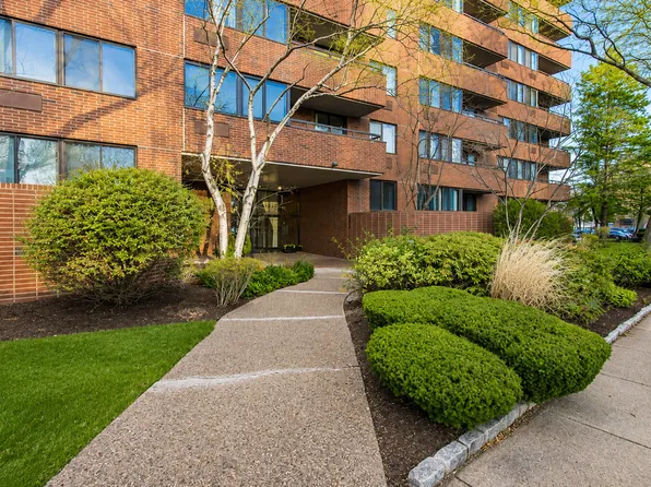 77 Adams St Unit 612, Quincy, MA 02169