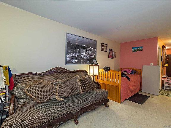 4th image of 80-09 24th Ave