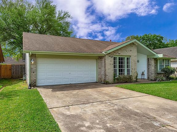 3rd image of 22523 Braken Manor Ln