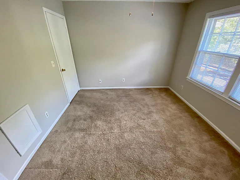 21 Cavalier Ct #D — Photo 10