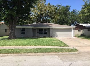 2825 Clearbrook Dr, Irving, TX 75062