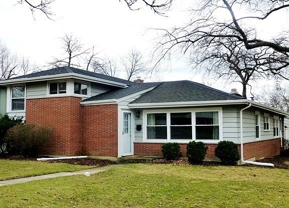 2nd image of 1202 E Willow Ave