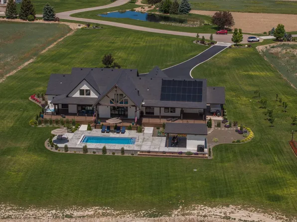 281 Lakeshore Dr, American Falls, ID 83211