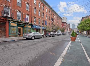 364 Grove St APT 3, Jersey City, NJ 07302