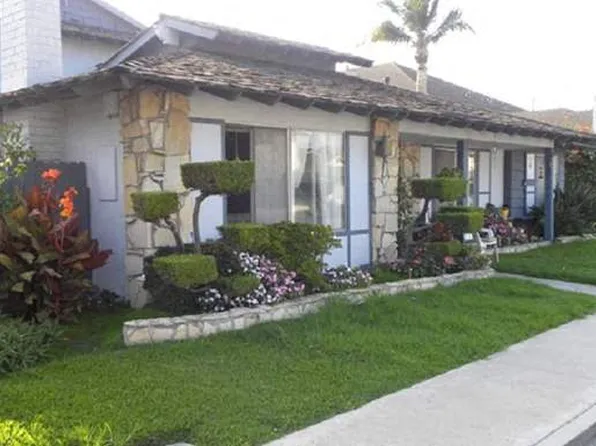 16942 Lilac Lane, 16942 Lilac Ln #3, Huntington Beach, CA 92647