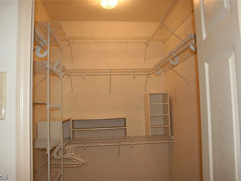20728 Tisbury Ln — Photo 20