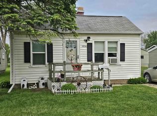 1026 Ansborough Ave, Waterloo, IA 50701