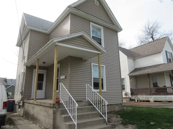 1311 Ashland Ave NE, Grand Rapids, MI 49505