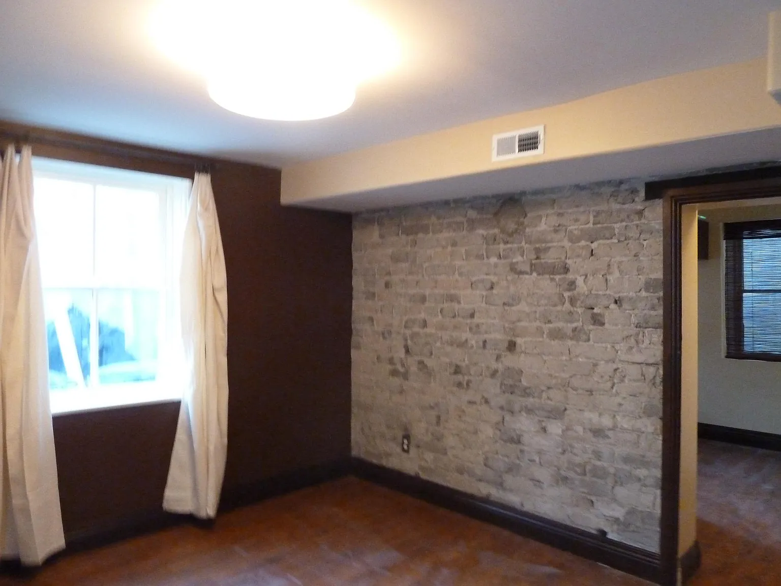321 Rear B Almond St — Photo 2