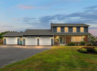 9028 Driftwood Dr, Ava, NY 13303