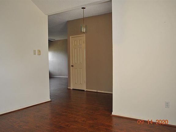 5th image of 501 Tealridge Ln