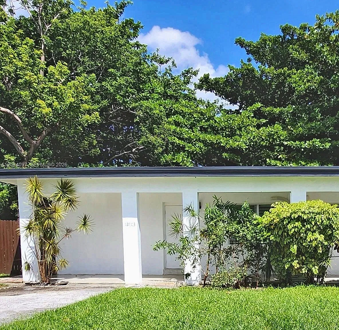 Bellevue Biscayne — Photo 1