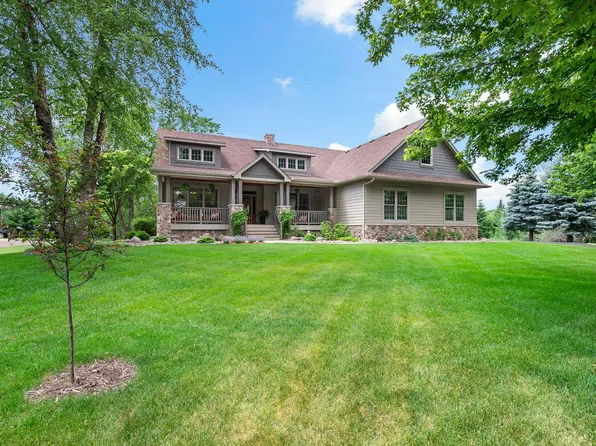 4830 Lily Ave N, Lake Elmo, MN 55042