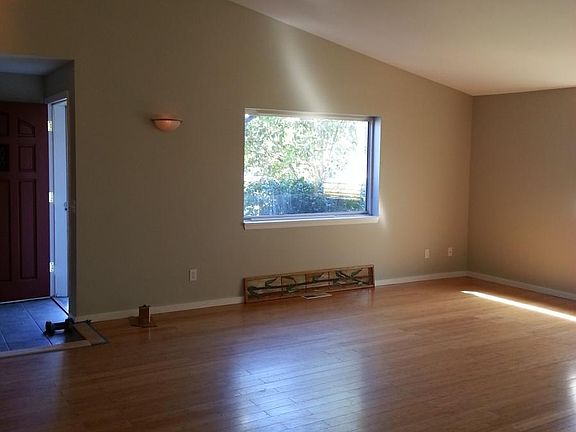 3rd image of 9527 1st Ave NW #A