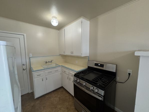 820 Winchester Dr