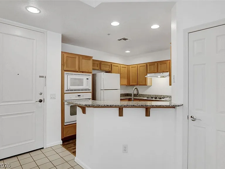 31 E Agate Ave #409 — Photo 12