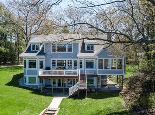 18809 N Fruitport Rd, Spring Lake, MI 49456