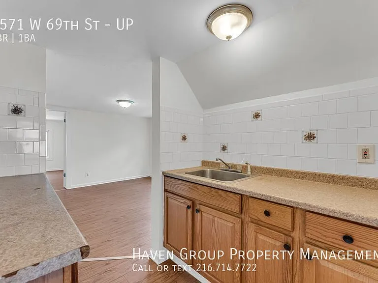 3571 W 69th St #UP — Photo 8