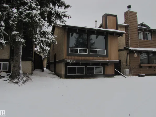 3617 43a Ave NW, Edmonton, AB T6L 4K5